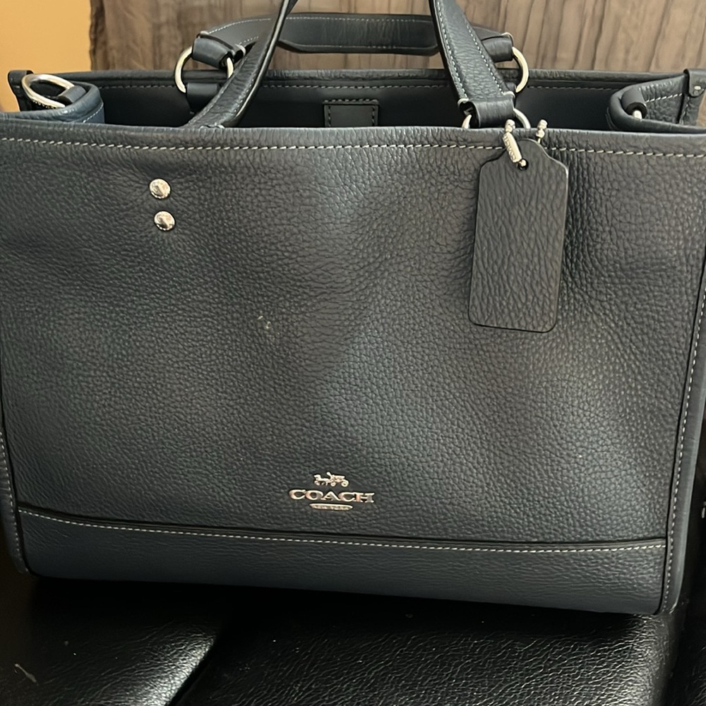 Tote - Picture 7 of 9